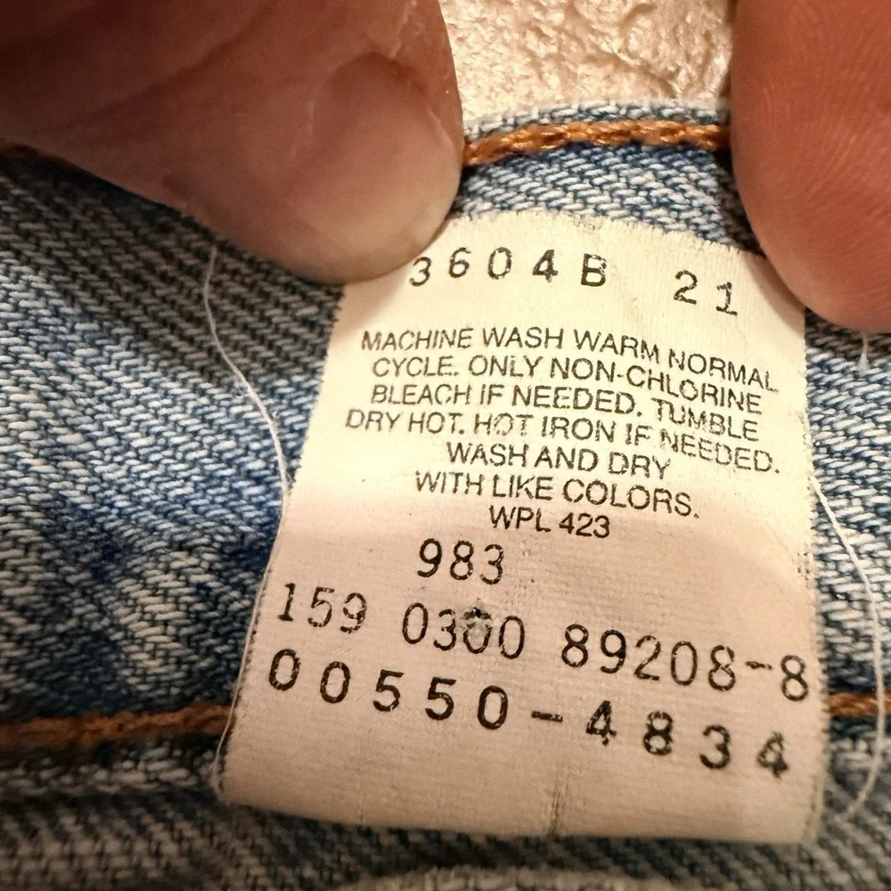 Vintage Levi's 550 Relaxed Light Wash Denim Jeans 34x32 Mexico Perfectly Worn